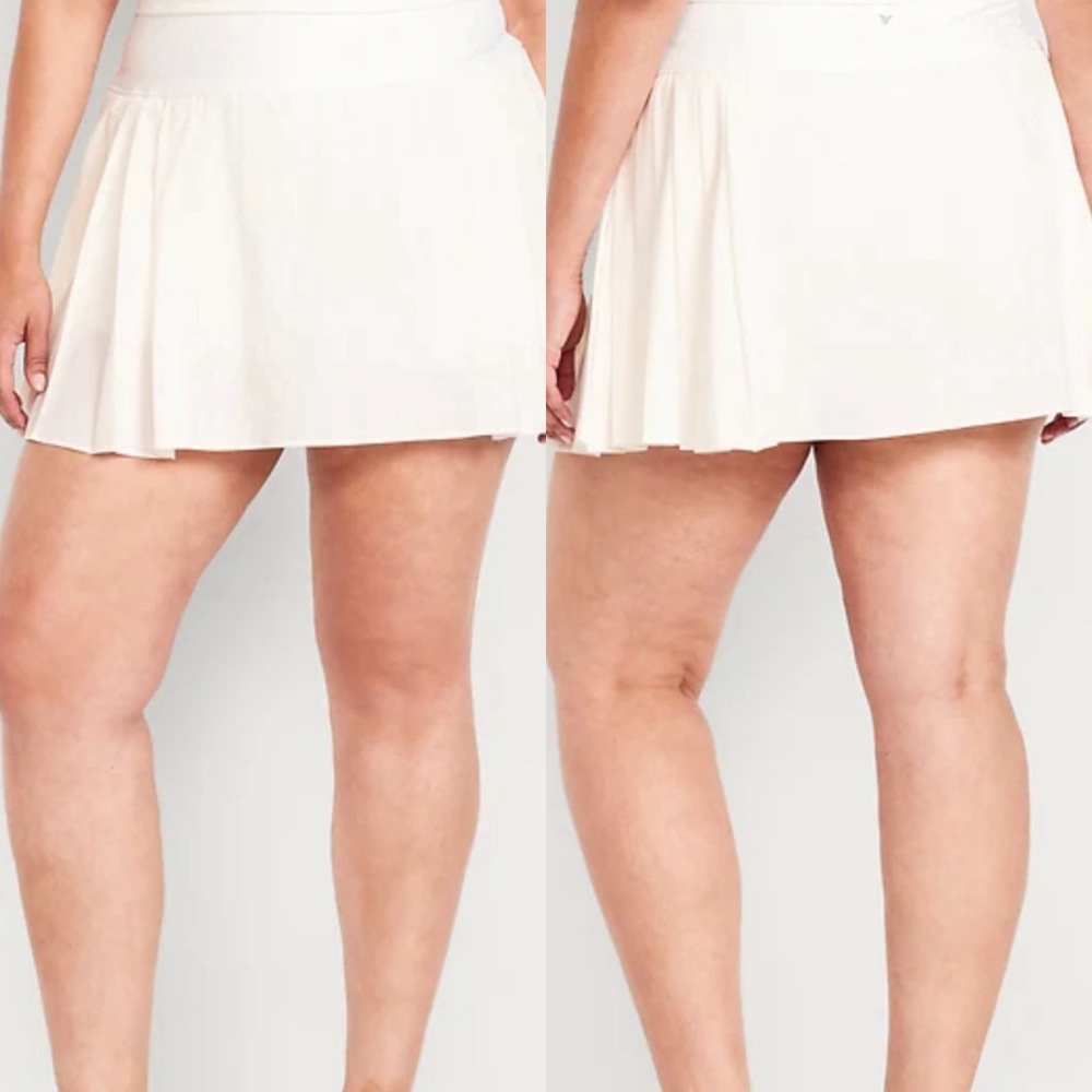 Old Navy Women's Mini Skirt in Cream